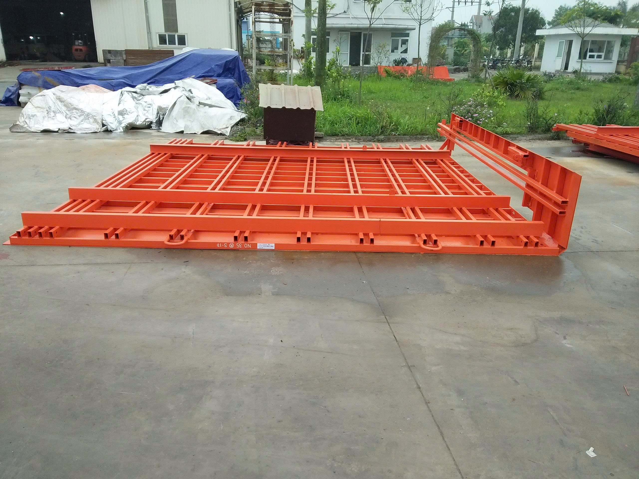 Phụ kiện xây dựng